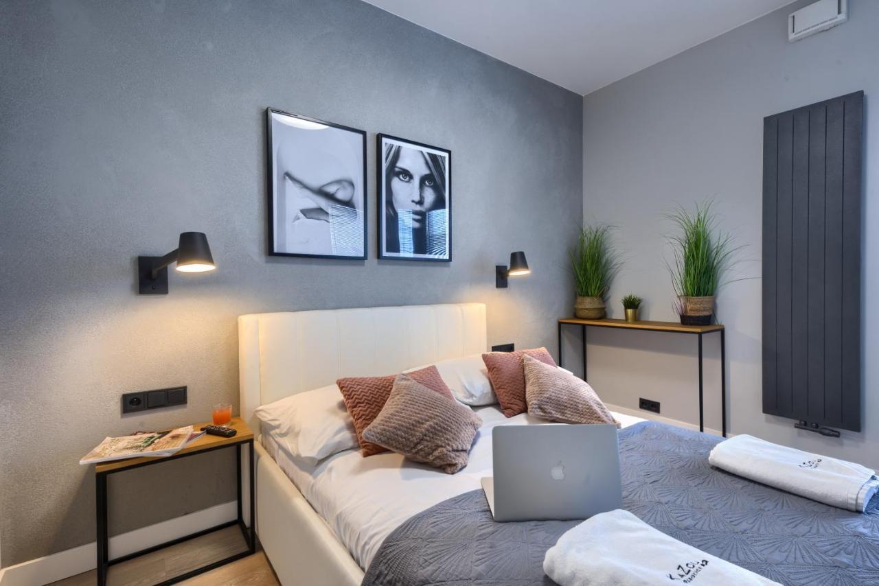 Wola Luxury * Warschau